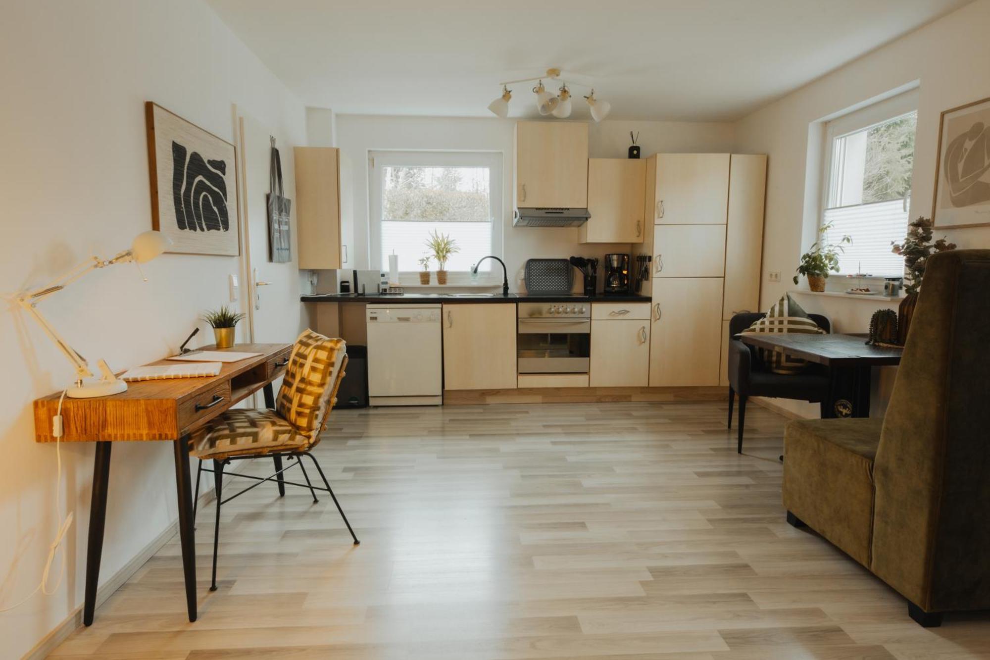40Qm Wohlfuehl-Apartment Im Gruenen Mit Sorglospaket Wuppertal Exterior foto